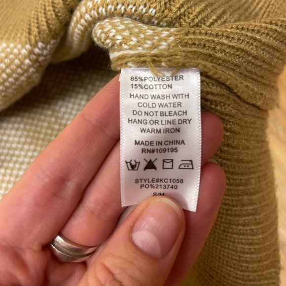 🚨MAKE AN OFFER🚨 Annabelle Turtleneck Sweater - Picture 4 of 6